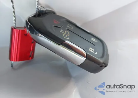 2019 Chevrolet Silverado 1500 Lt from USA, damaged, VIN 3GCUYDED0KG190653